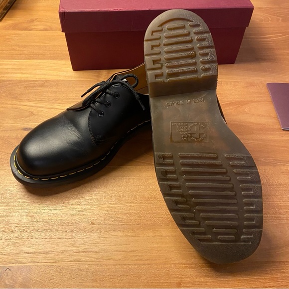 Dr Martens 1461 made in England - Picture 7 of 15